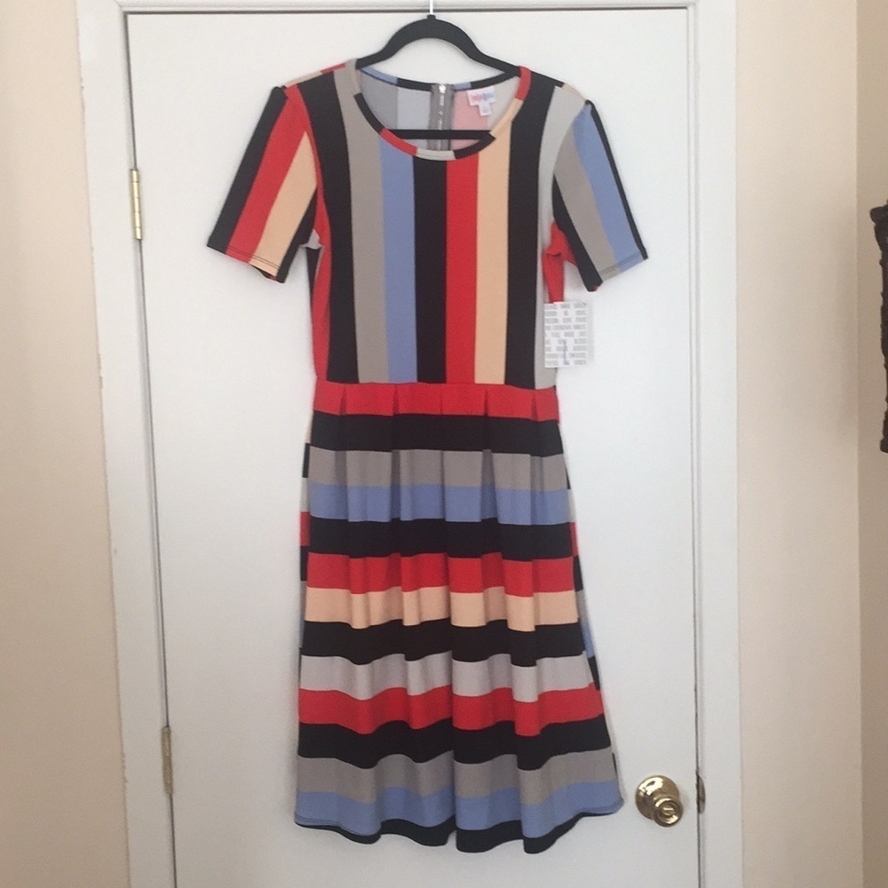L LuLaRoe Amelia Dress‎ E06 1116